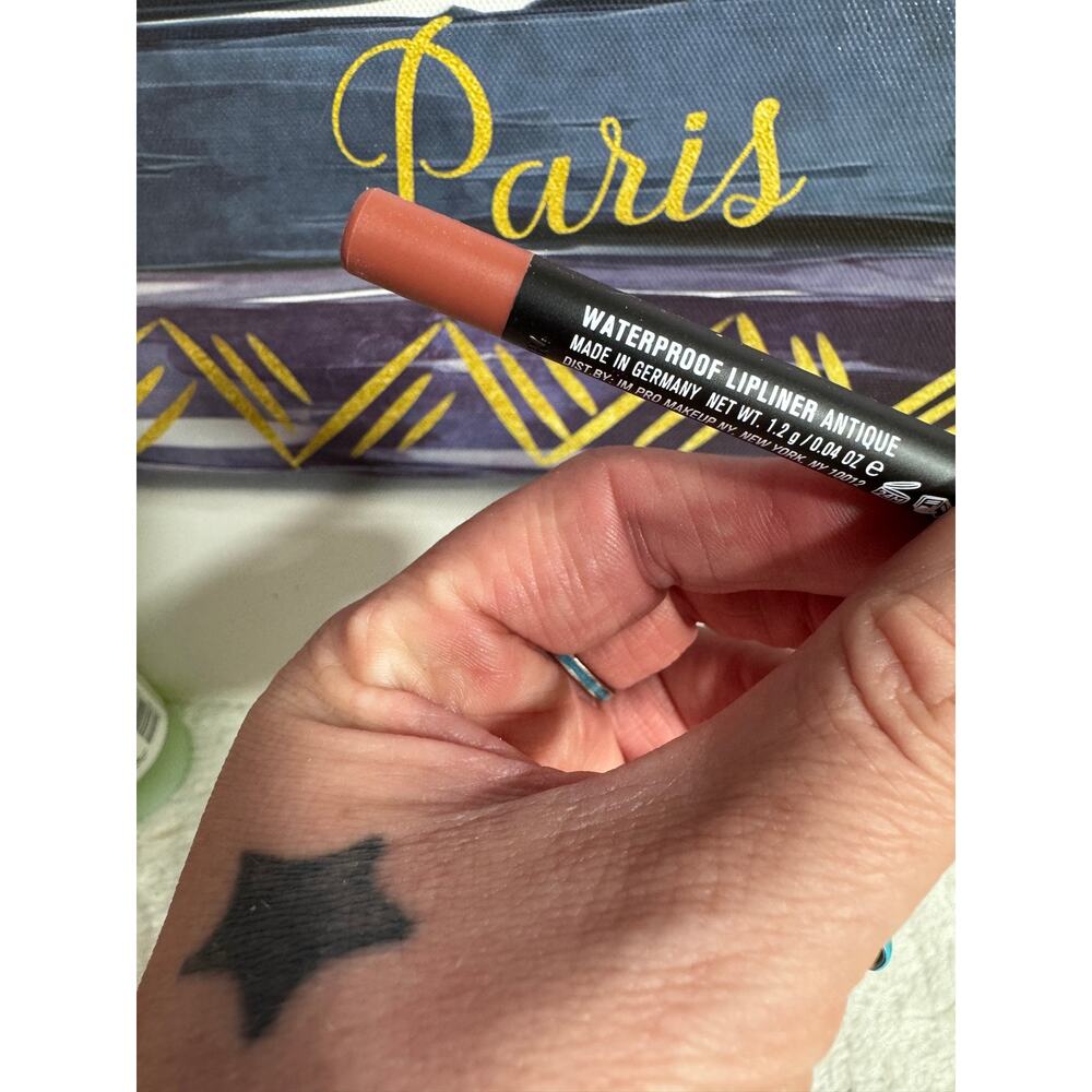 IL MAKIAGE Waterproof Lip Liner - Antique Pink Matte - Picture 4 of 4